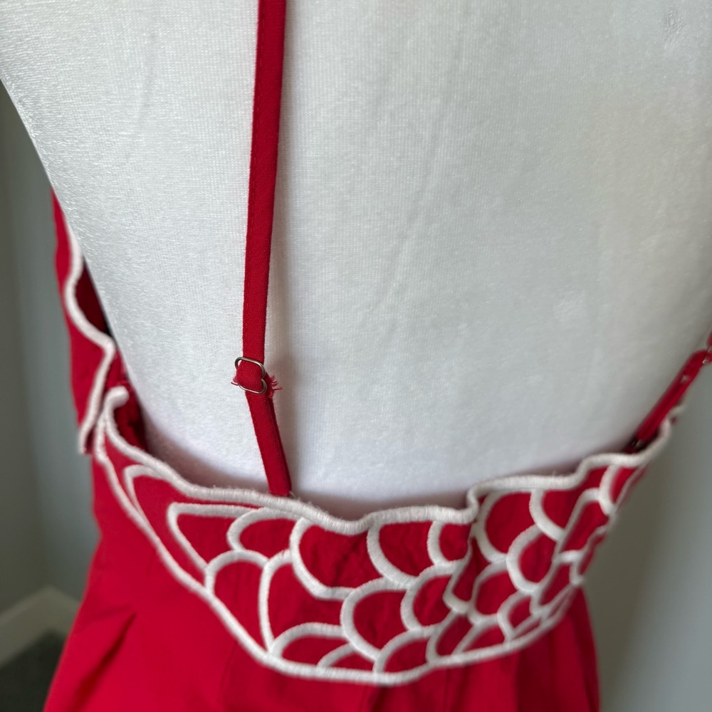 Commense Vibrant Red Fabric - Picture 4 of 6